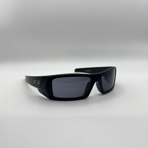 Oakley Gascan Sunglasses 03-473 Matte Rectangular 60mm - Black/Gray